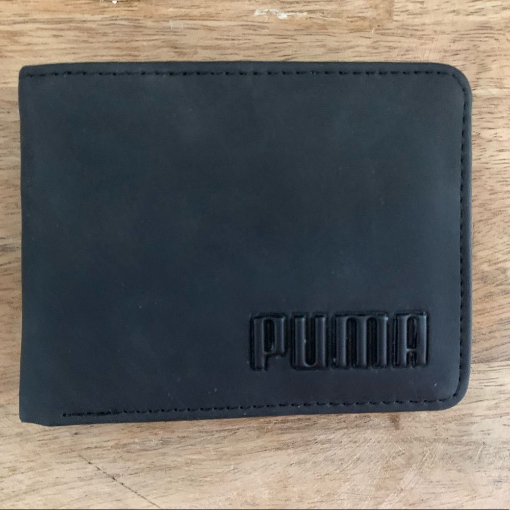NWOT Men’s Charcoal black PUMA wallet
